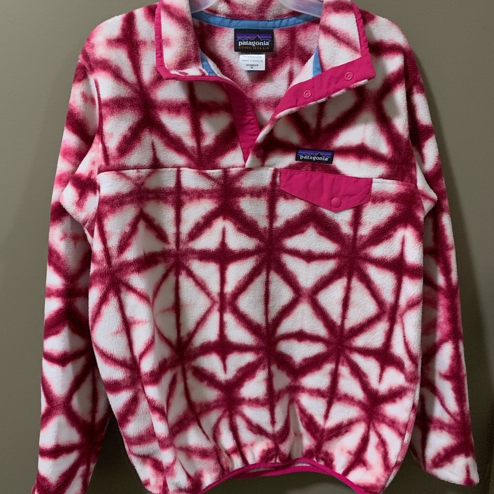 Pink pattern Patagonia synchilla
